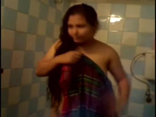 Desi girl shower mms